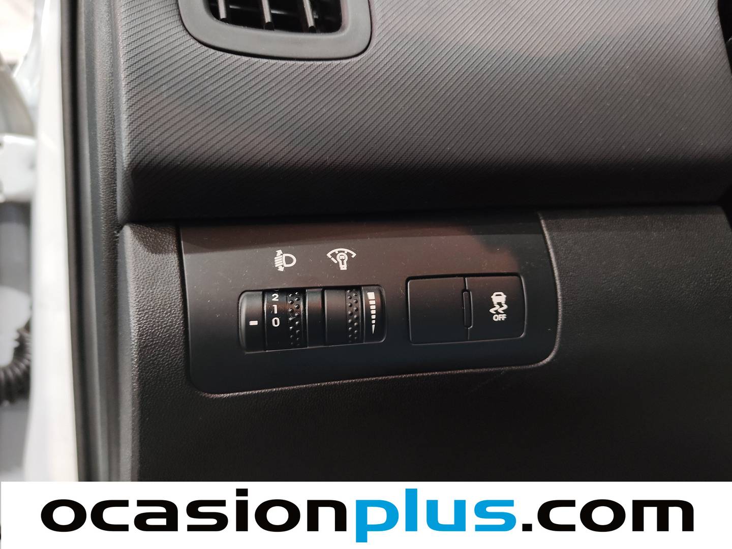 KIA Ceed KIA Ceed 1.4 CVVT Drive Plus (105 CV) 2012