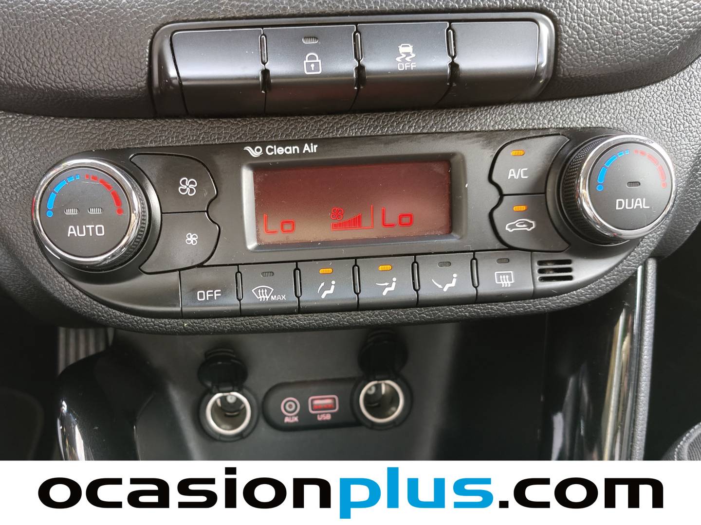 Paquetes del KIA Ceed KIA Ceed 1.6 CRDi VGT Eco-Dynamics UEFA Euro2016 (136 CV)