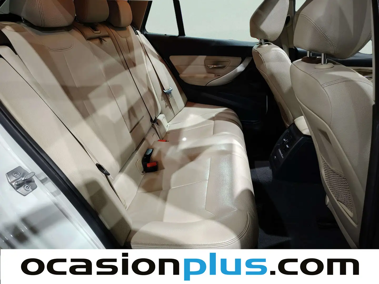 Foto BMW Serie 3 BMW Serie 3 318d Touring  (143 CV)