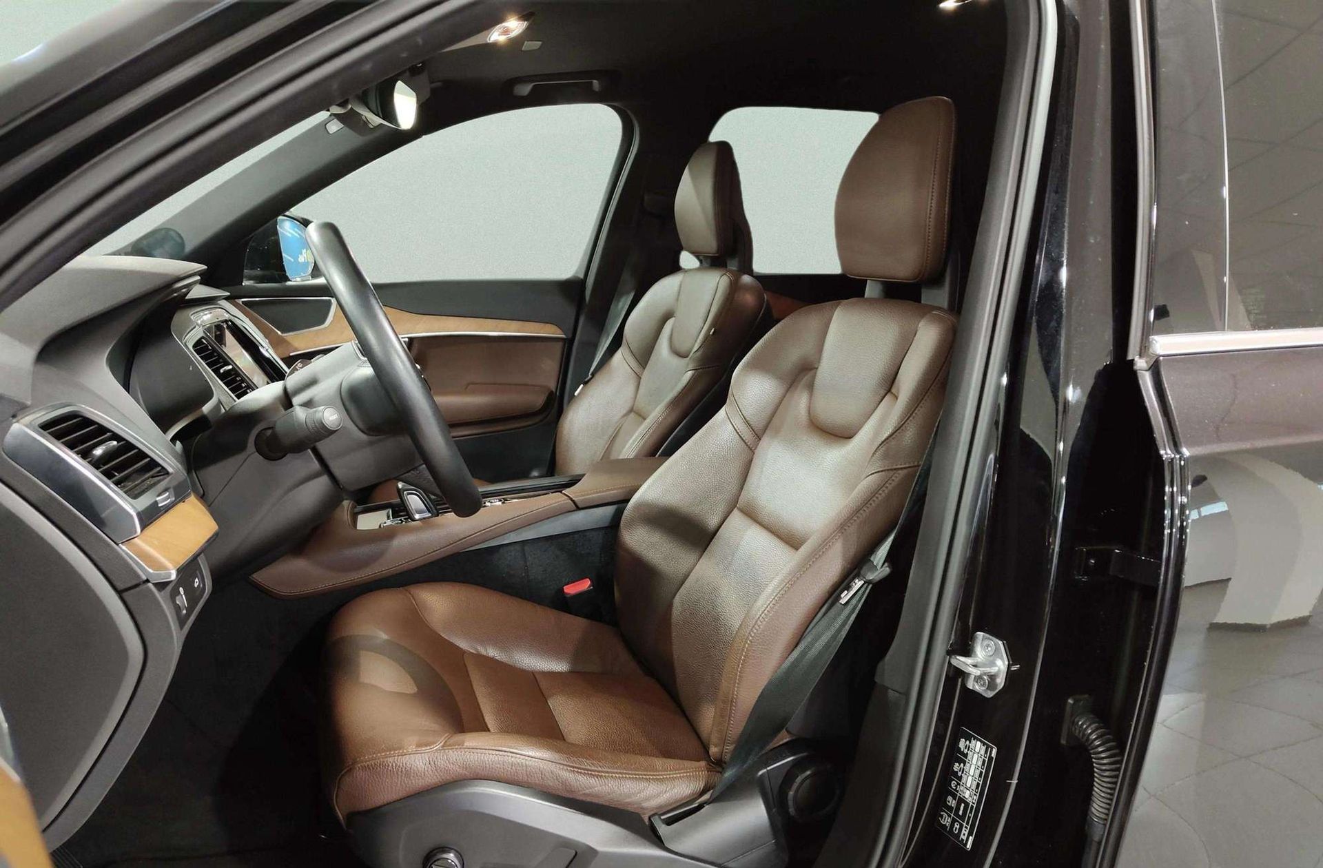 Volvo XC90 B5 G Momentum Pro AWD 7 plazas - foto 12