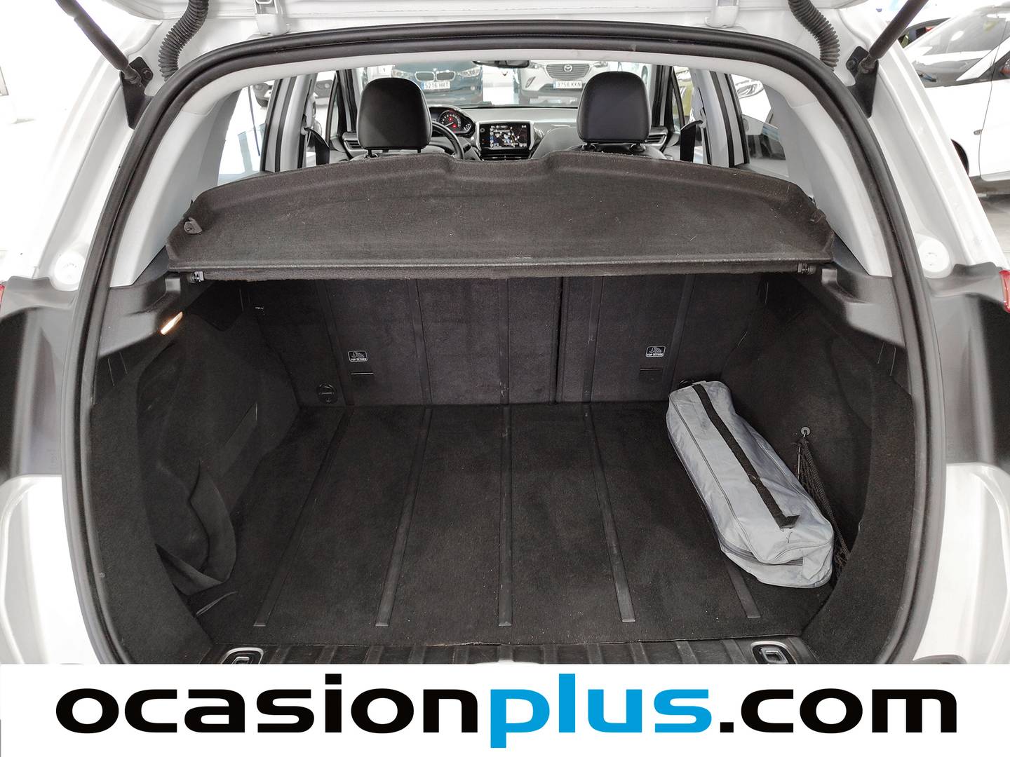 Fotos maletero Peugeot 2008 Peugeot 2008 e-HDI 115 Allure (115 CV)