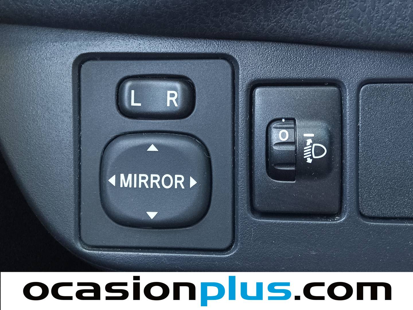 Foto Toyota Yaris Toyota Yaris 1.5 100H Feel 20 Aniversario (100 CV)