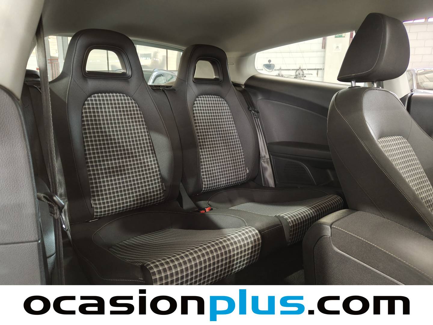 Foto Volkswagen Scirocco Volkswagen Scirocco R-Line 1.4 TSI BMT (125 CV)