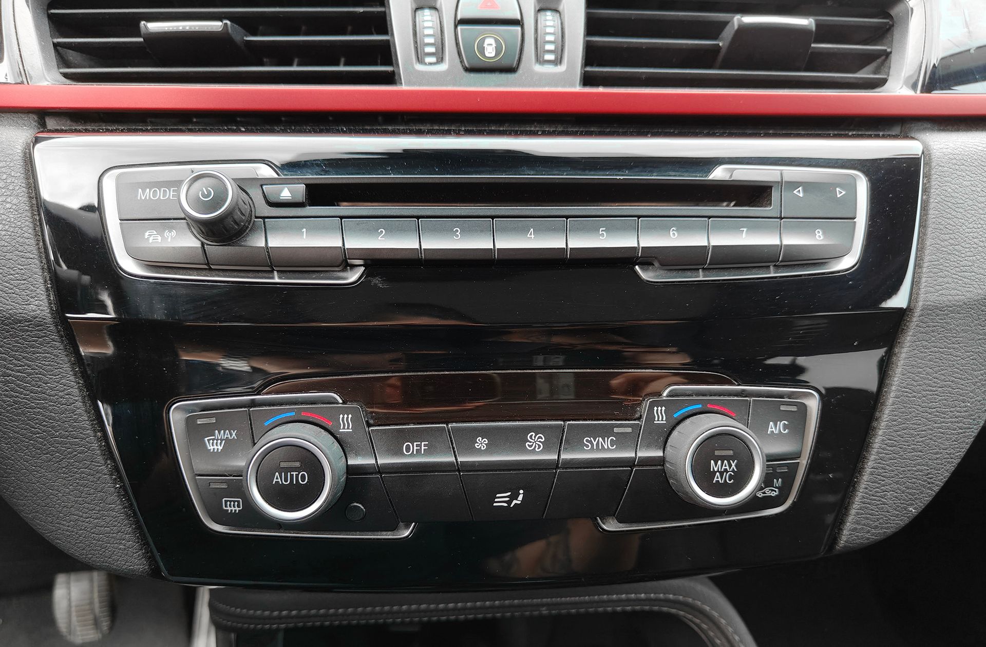 BMW X1 sDrive18d - foto 33