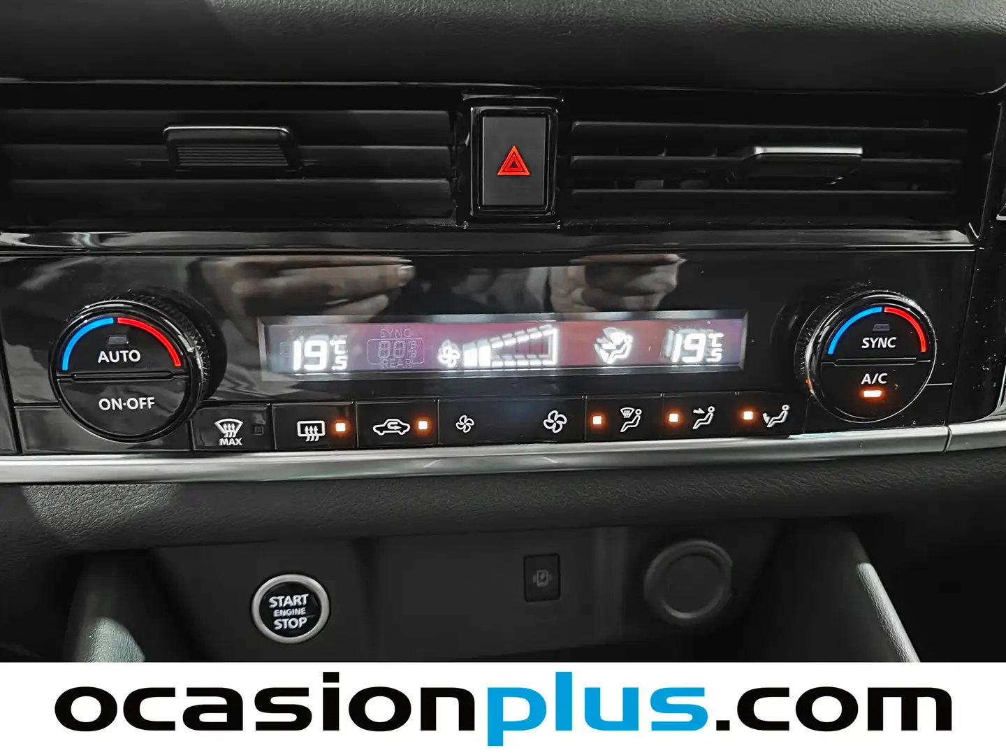 Foto Nissan QASHQAI Nissan Qashqai DIG-T 160 N-Connecta Xtronic (158 CV)