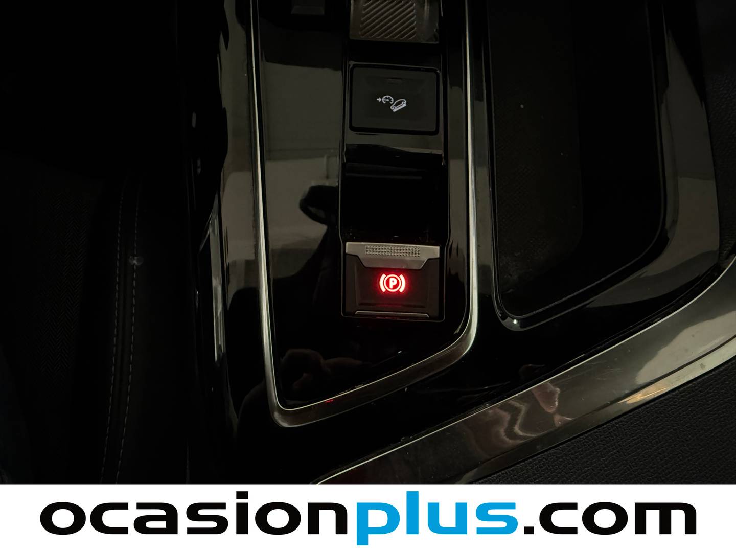 Foto Peugeot 3008 Hybrid Peugeot 3008 Hybrid 300 Allure Pack e-EAT8 (300 CV) 4x4