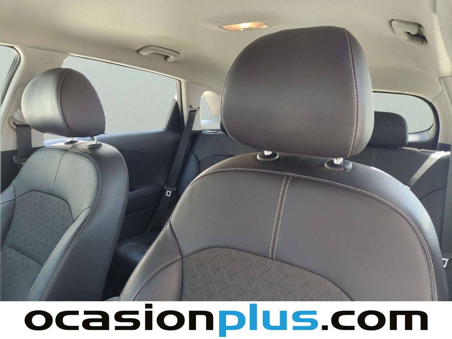 Extras y acabados del KIA Niro KIA Niro 1.6 GDi HEV Drive (141 CV)