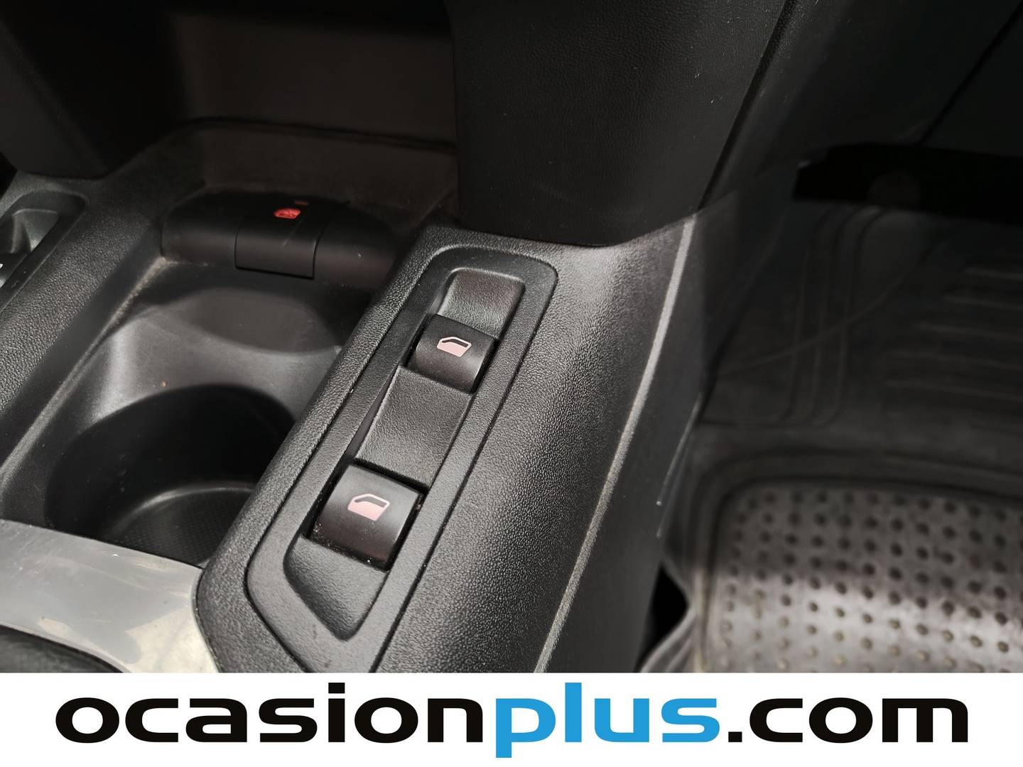 Foto Citroën C-Elysée Citroen C-Elysee BlueHDi 100 Shine (102 CV)