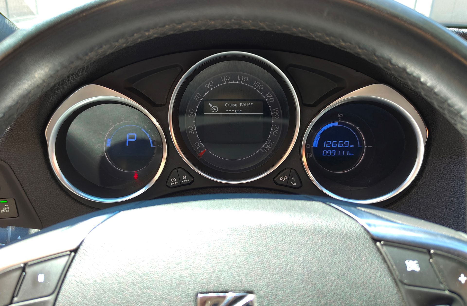 DS 4 Crossback 1.6 BlueHDi EAT6 Style - foto 25
