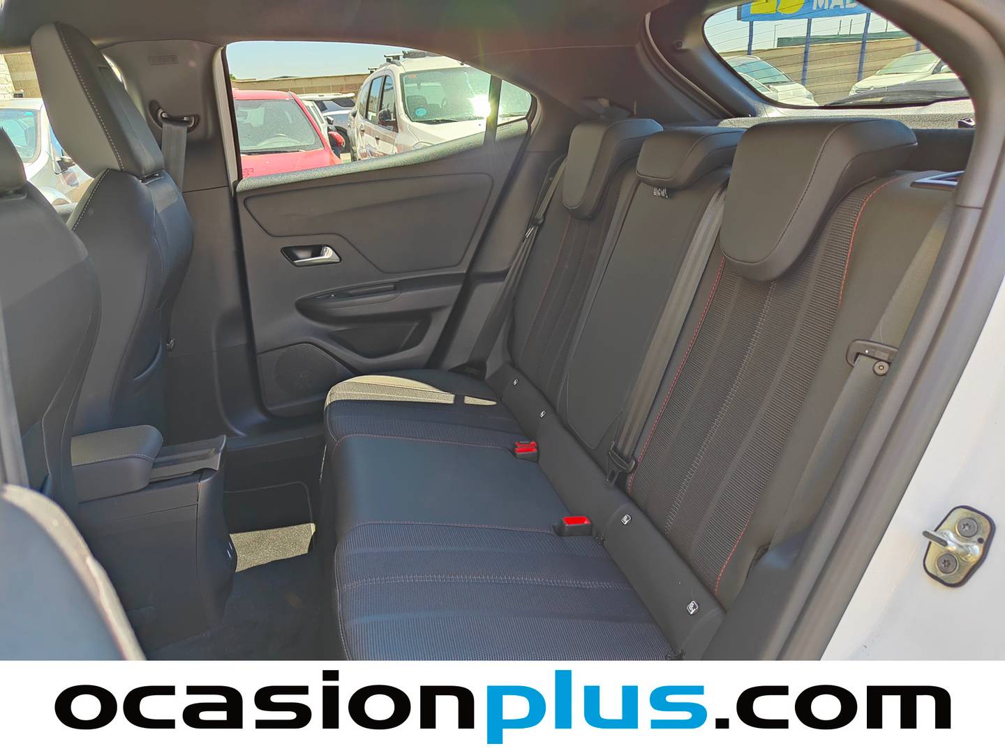 Foto asientos traseros Opel Mokka-e Opel Mokka-e BEV 50kWh GS-e (136 CV)