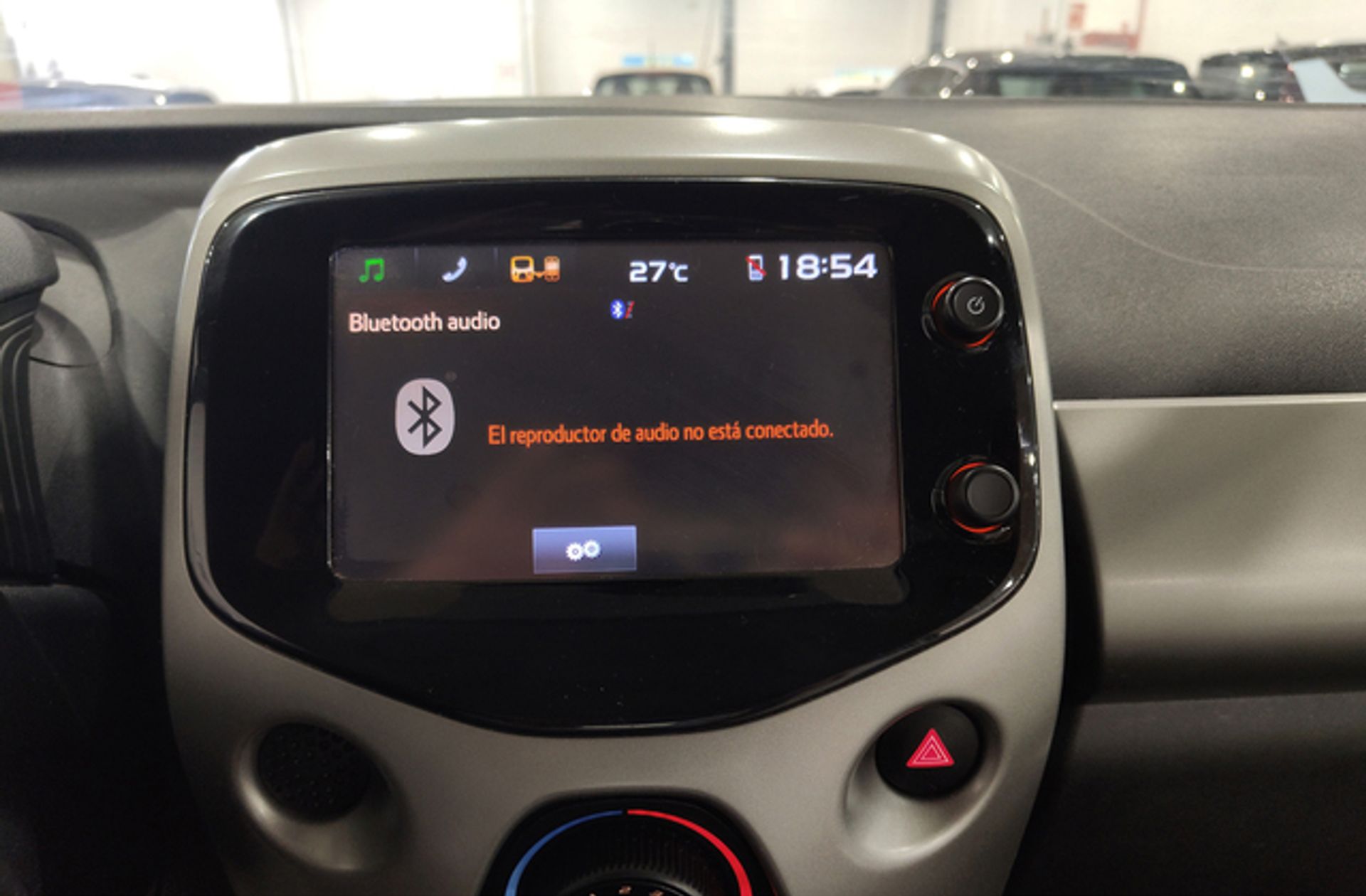 Toyota Aygo 1.0 70 x-play - foto 25