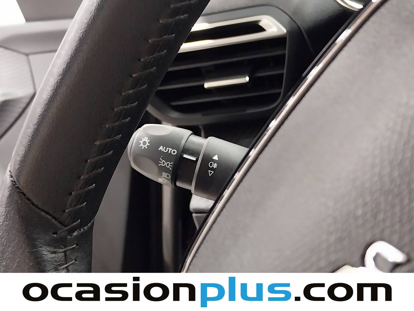 Foto Peugeot 2008 Peugeot 2008 PureTech 130 S&S Allure Pack (130 CV)