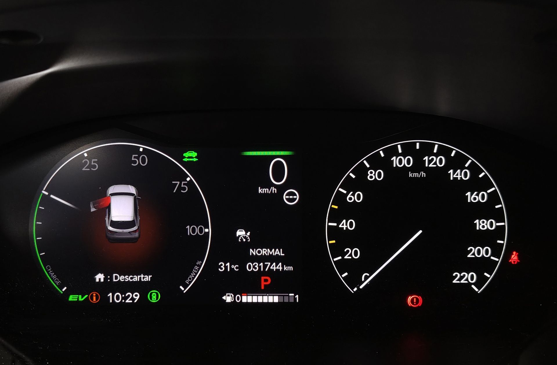 Honda ZR-V 2.0 i-MMD Sport CVT - foto 28