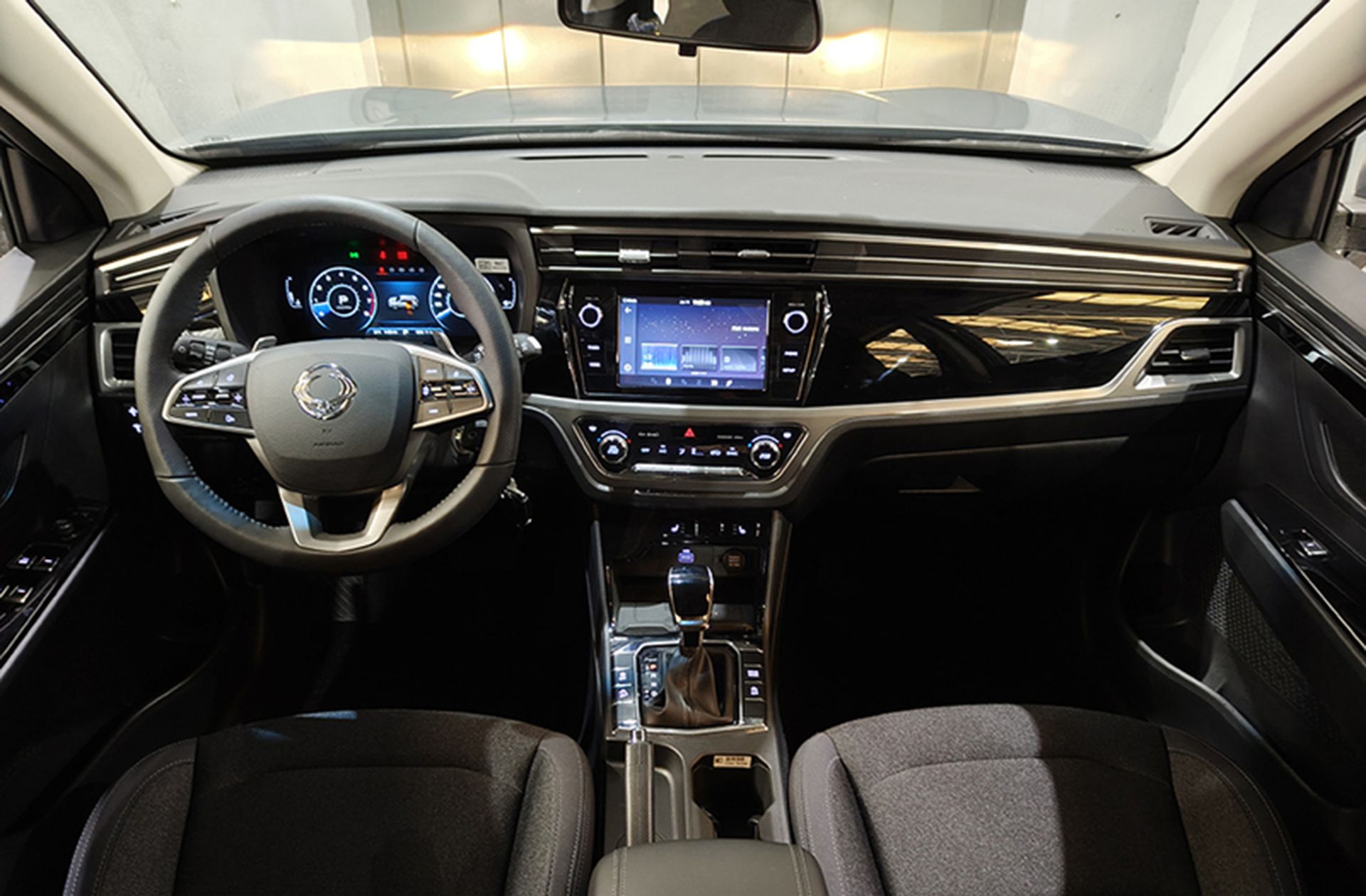 SsangYong Korando G15T Urban Plus GSR - foto 9