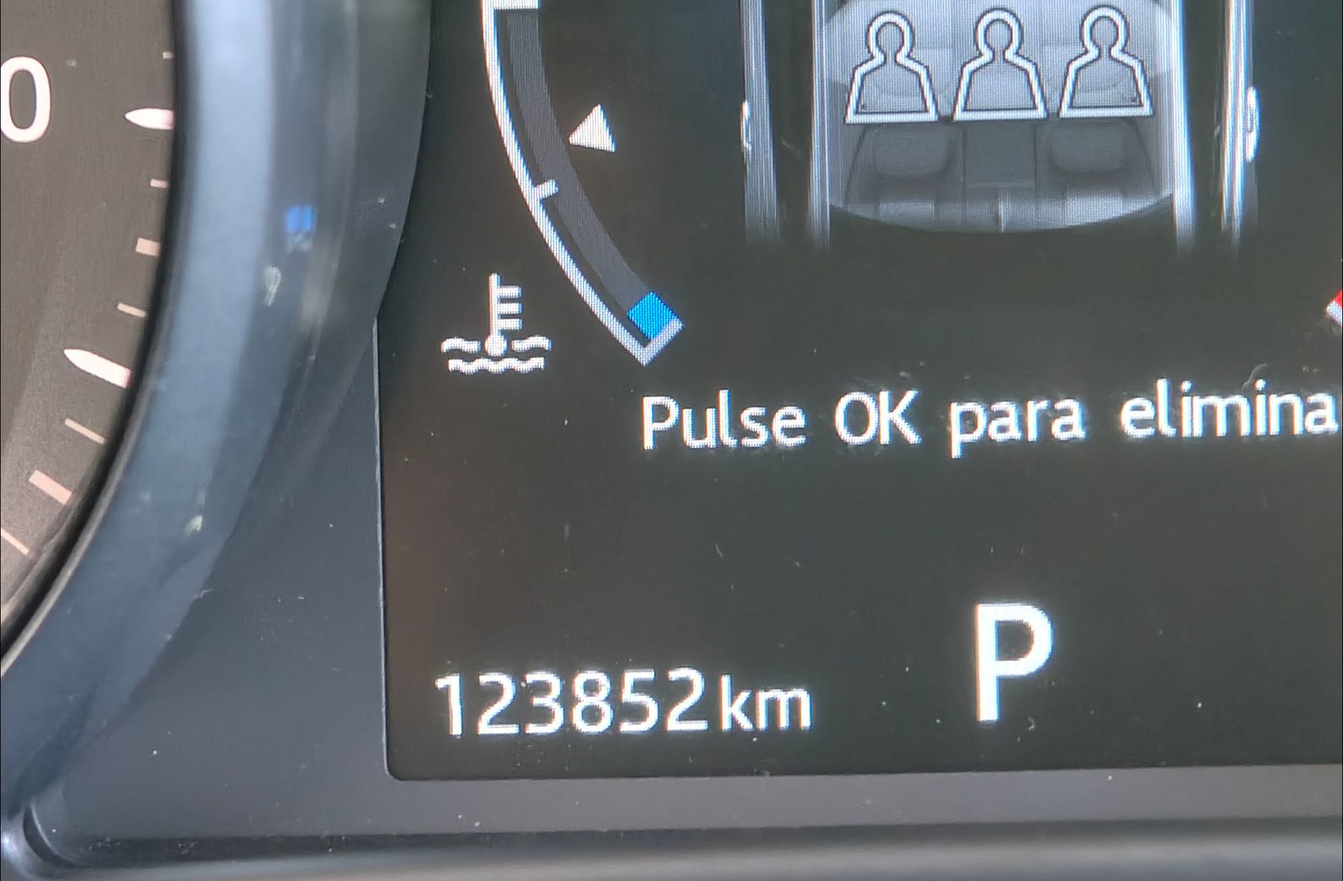 Jaguar XE 2.0 Diesel R-Sport RWD - foto 10