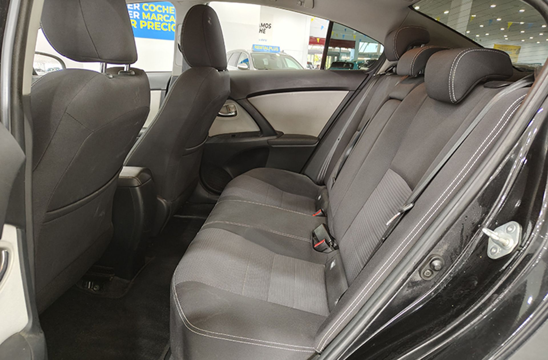 Toyota Avensis 150D Advance - foto 10