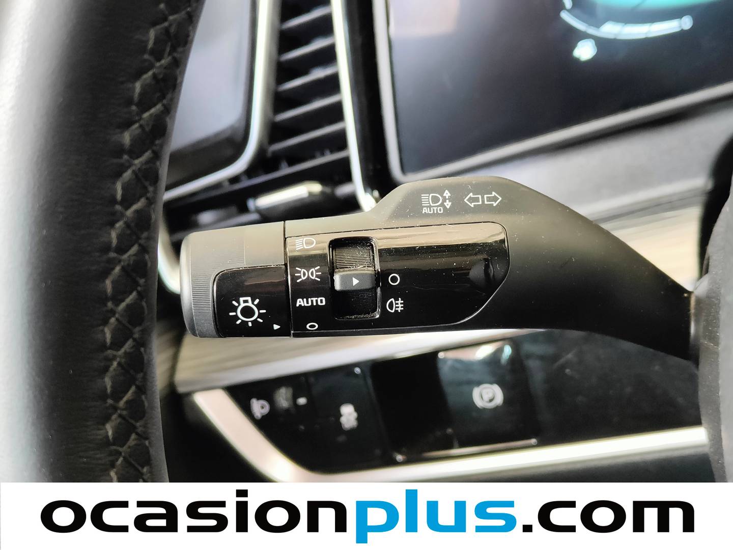 Accesorios del KIA Sportage KIA Sportage 1.6 CRDi MHEV Business 4x2 DCT (136 CV)