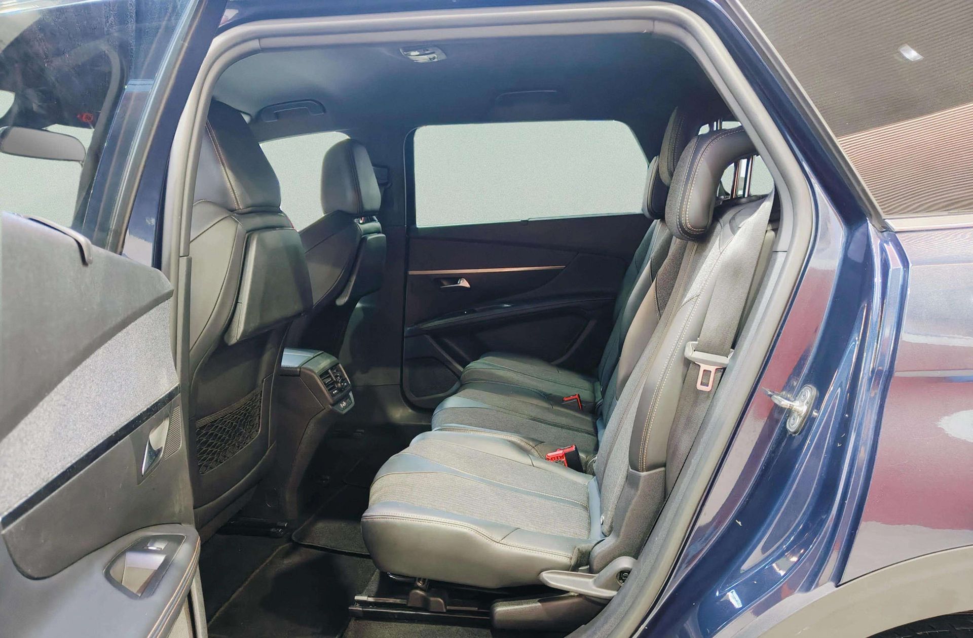 Peugeot 5008 1.2L PureTech GT Line EAT8 7 plazas - foto 14