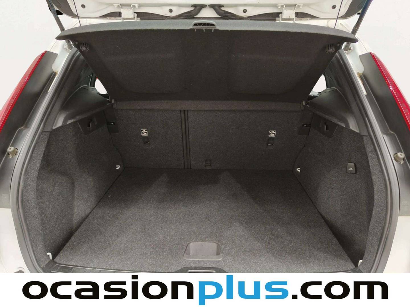 Fotos maletero Volvo XC40 Volvo XC40 T2 Momentum Core (129 CV)