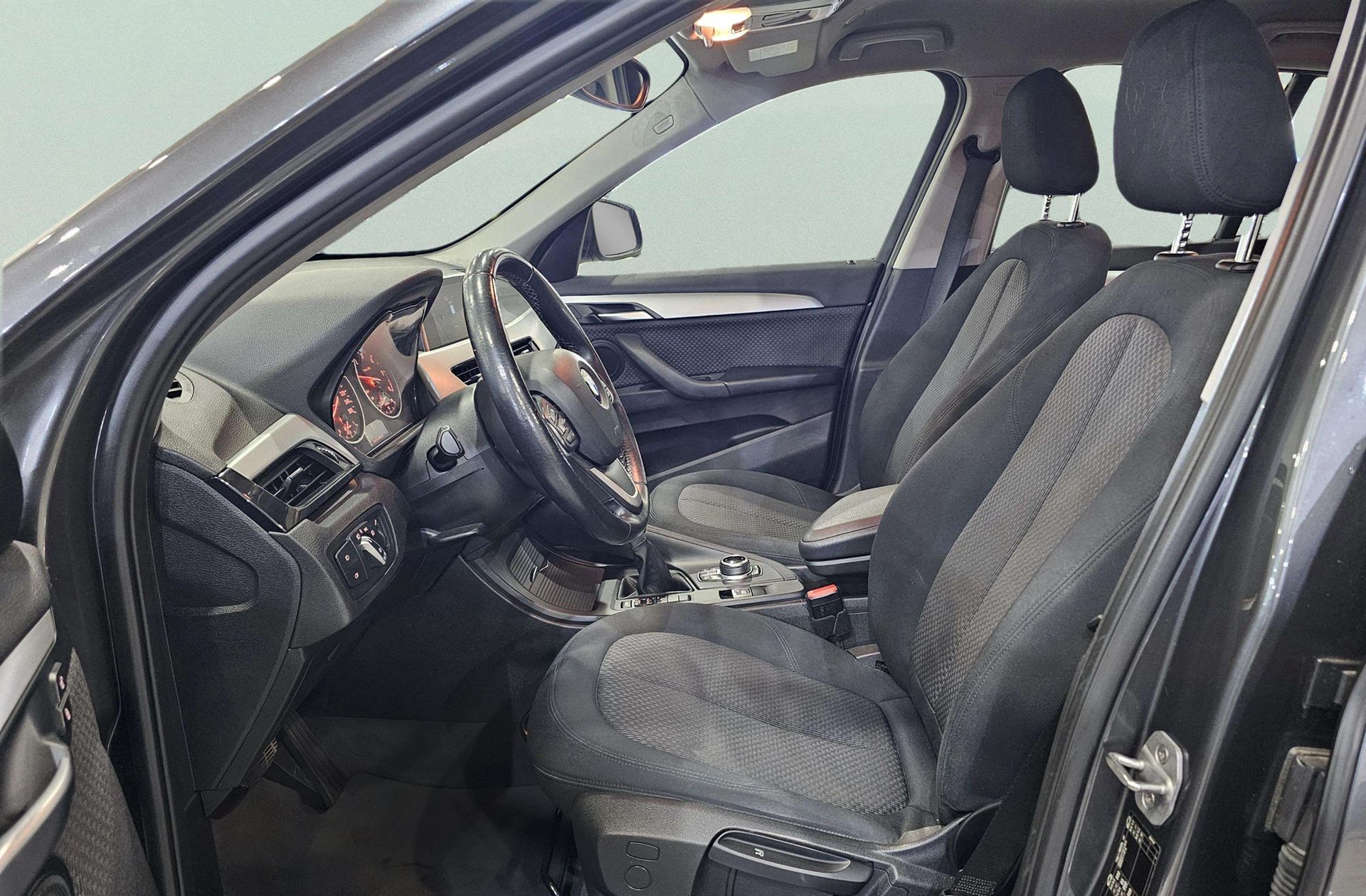 BMW X1 sDrive18d Business - foto 10