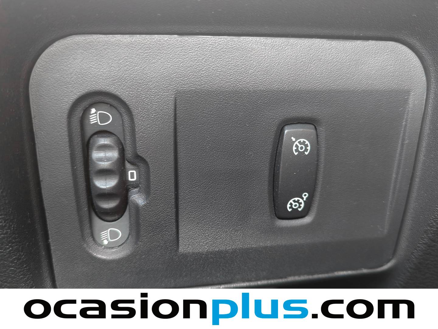 Equipamiento del Renault Clio Renault Clio 1.5 dCi Community 5 Plazas (65 CV)