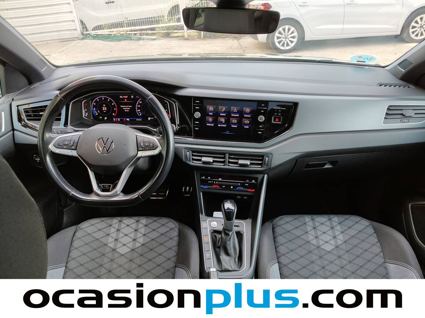 Volkswagen Taigo Volkswagen Taigo R-Line 1.0 TSI (110 CV) DSG de ocasión