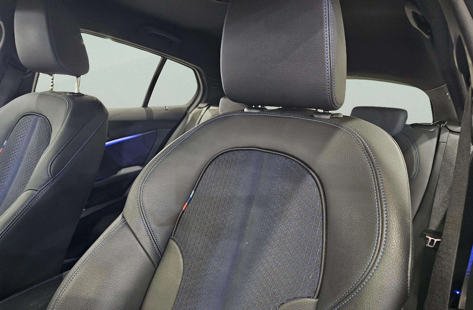 BMW Serie 1 118d Pack M - foto 8