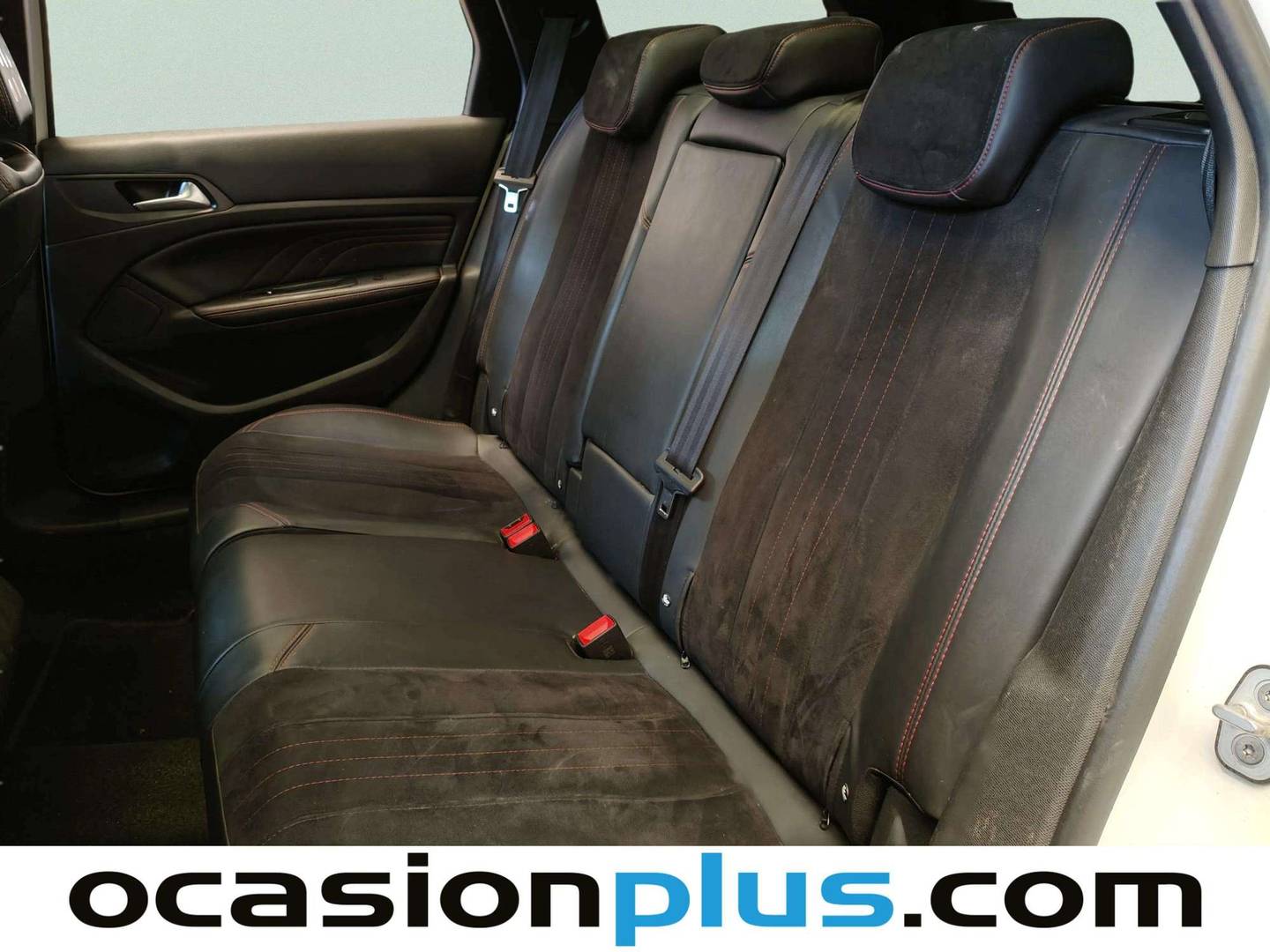 Foto asientos traseros Peugeot 308 Peugeot 308 SW 1.2 PureTech S&S GT Line EAT6 (130 CV)