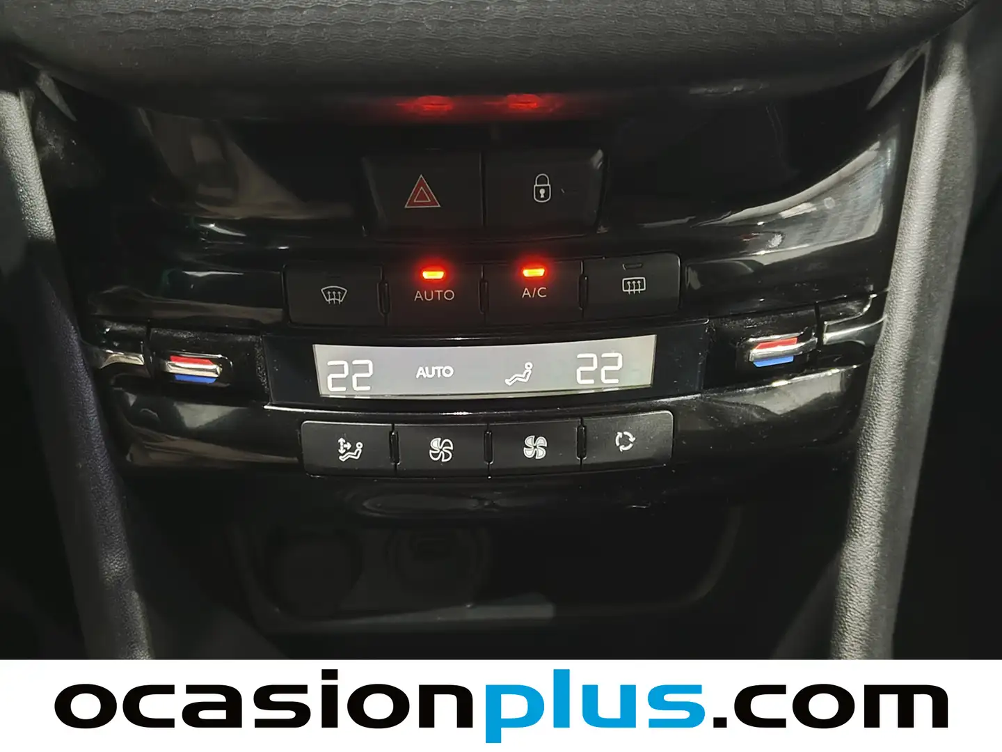 Foto Peugeot 208 Peugeot 208 PureTech 82 S&S Tech Edition (82 CV)