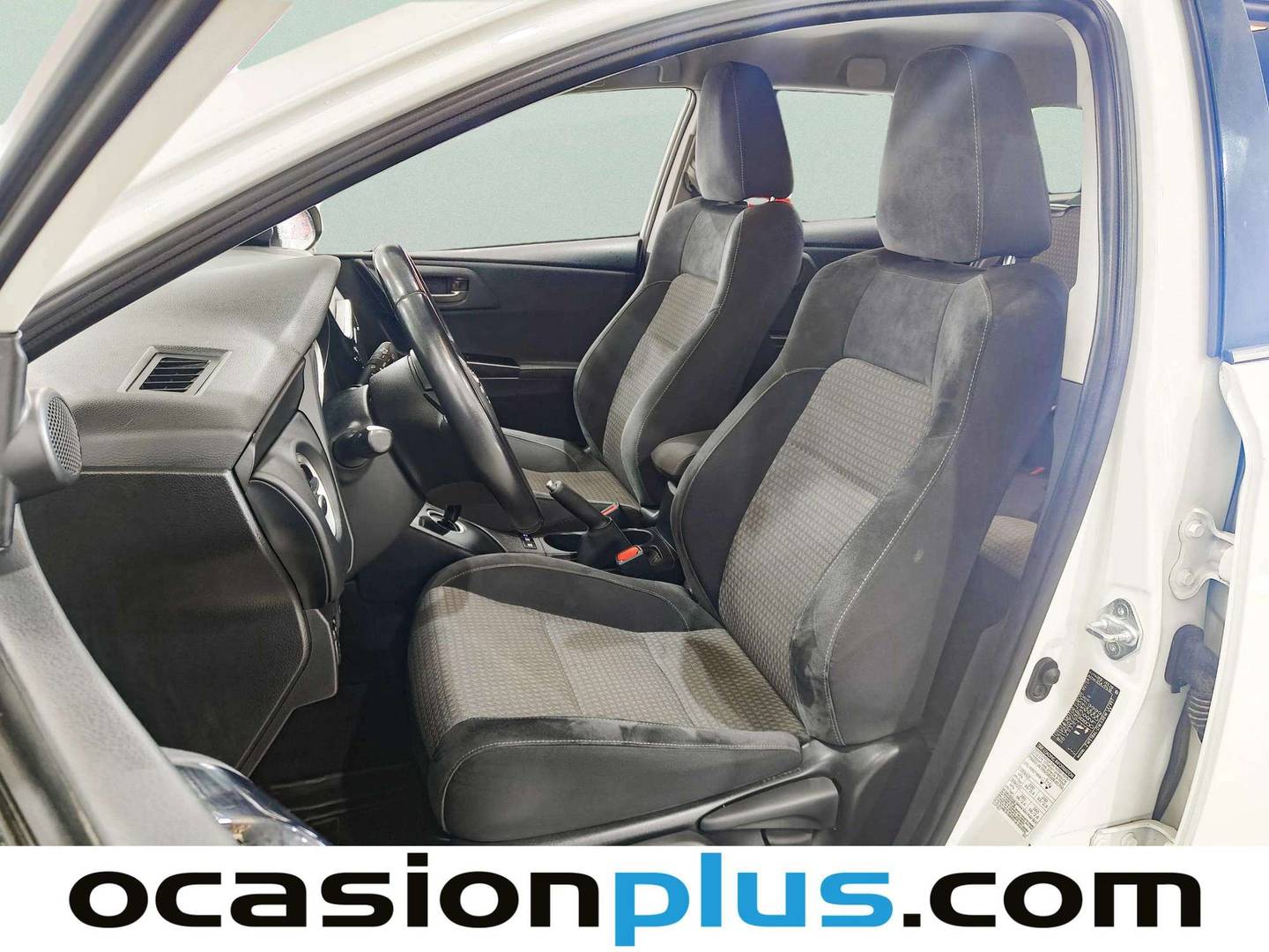 Foto Toyota Auris Toyota Auris 140H Hybrid Touring Sports Feel! (136 CV)