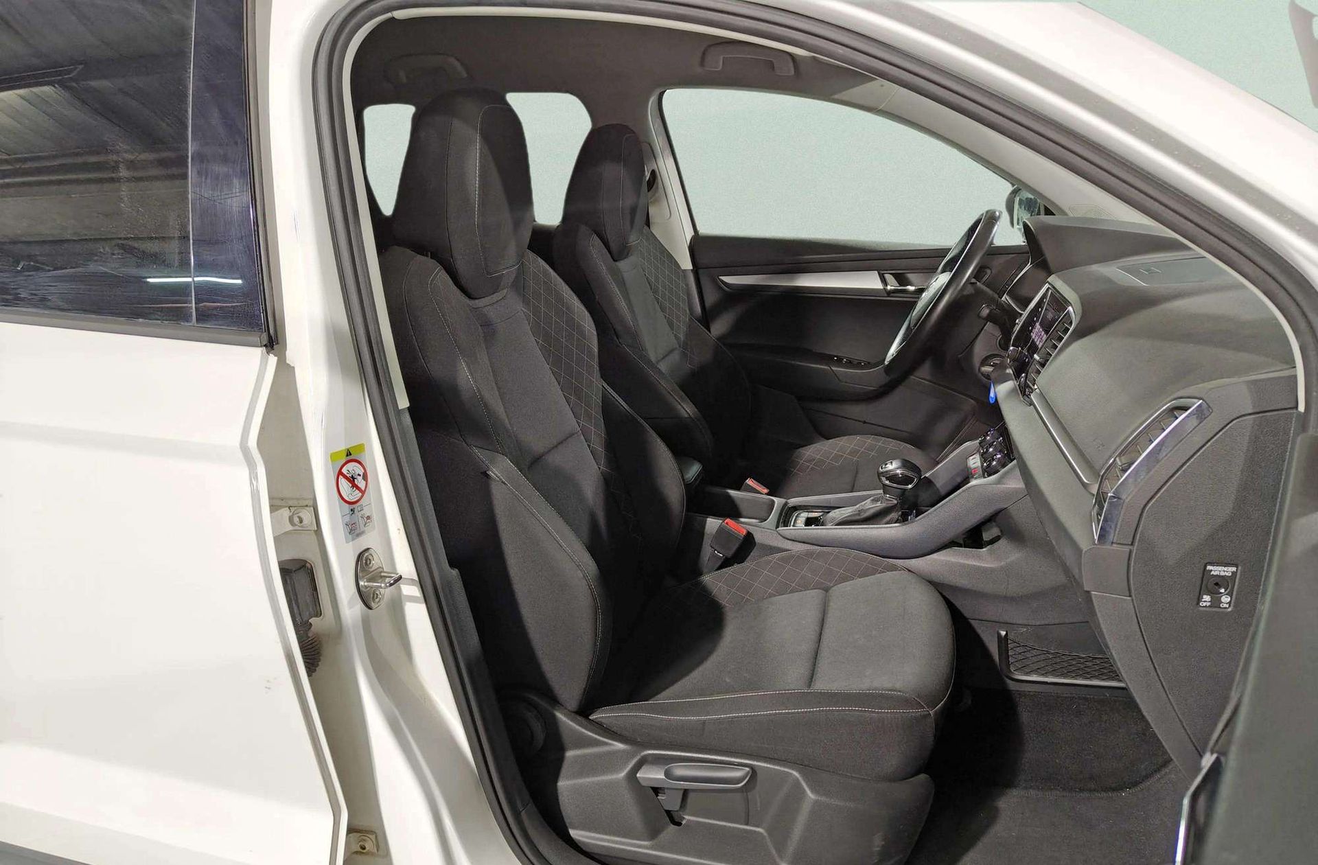 Škoda Karoq 2.0 TDI Ambition 4x4 DSG - foto 15