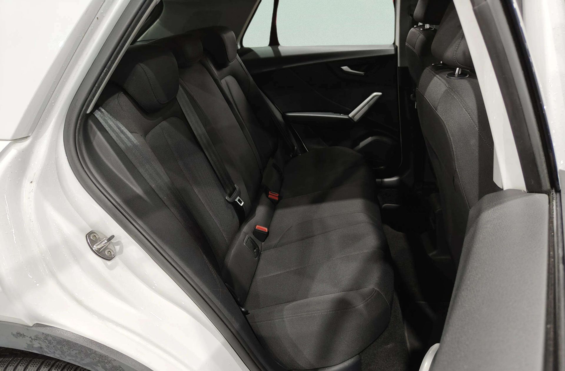 Audi Q2 30 TDI - foto 16