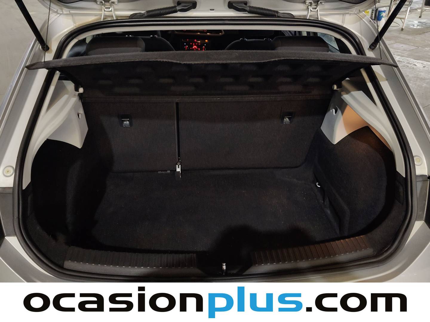 Fotos maletero Seat León Seat León 1.6 TDI S&S Style (115 CV)