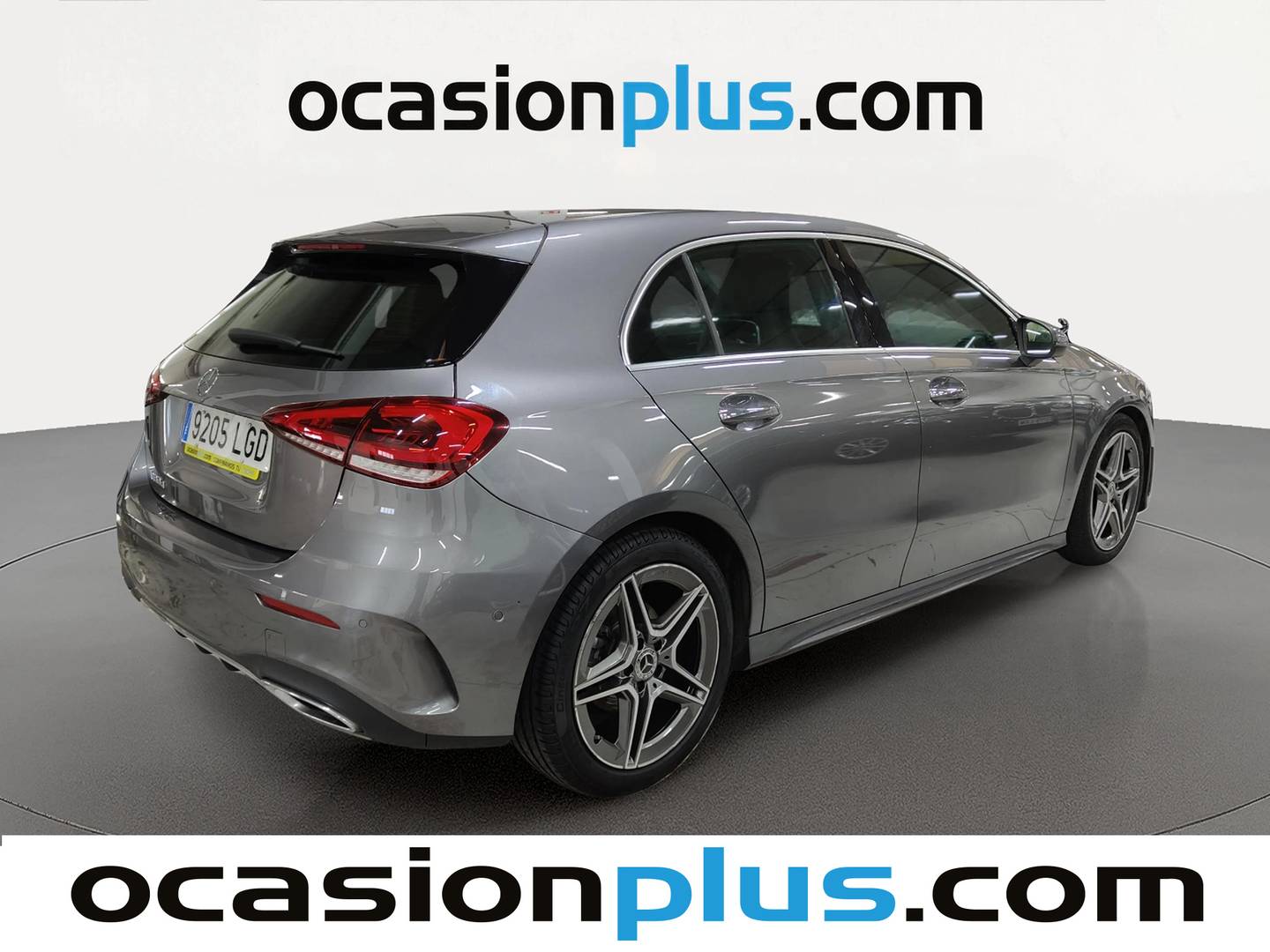 Foto trasera Mercedes Clase A Mercedes Clase A 180 d (116 CV) Pack AMG derecha