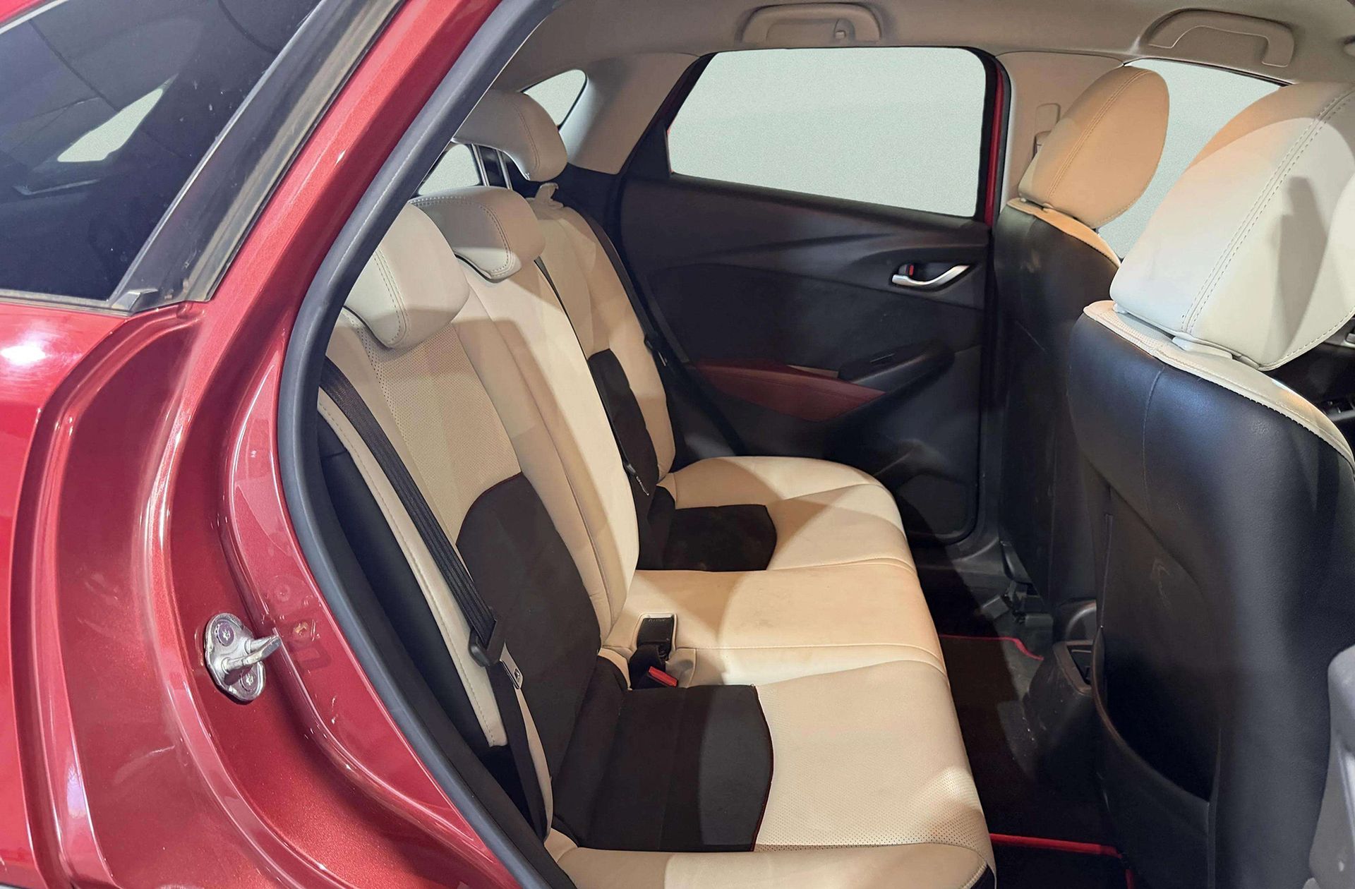 Mazda CX-3 1.5 DE Skyactiv Luxury White 2WD - foto 17