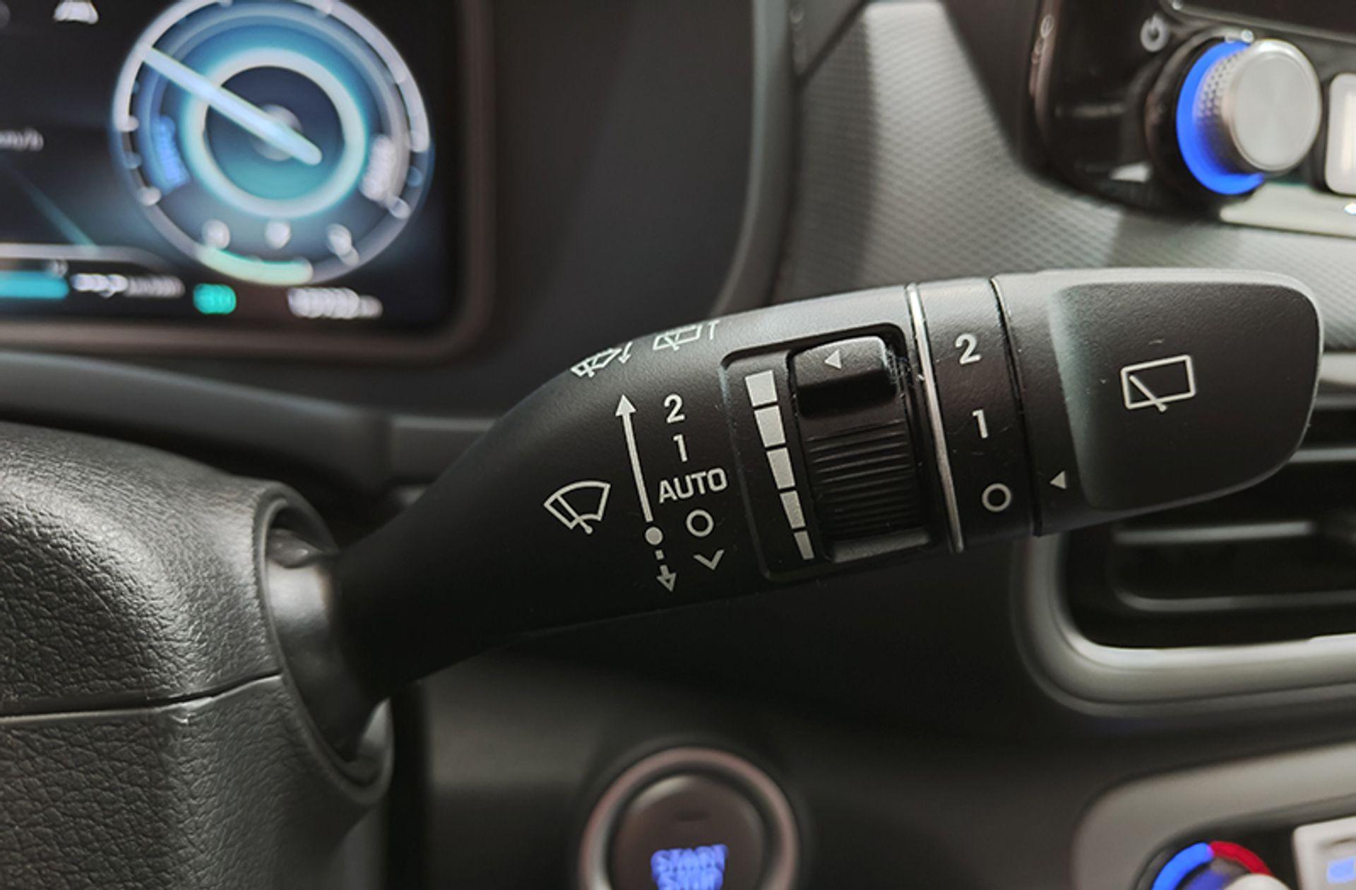 Hyundai Kona EV Tecno - foto 24