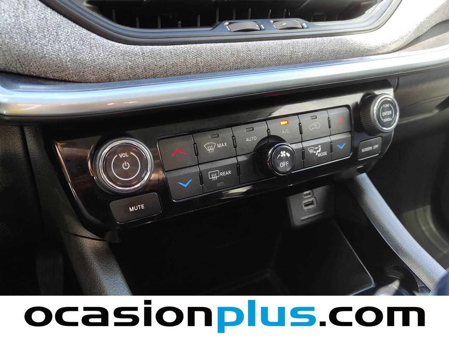 Foto Jeep Compass Jeep Compass 1.3 Gse T4 Longitude FWD MT (130 CV)