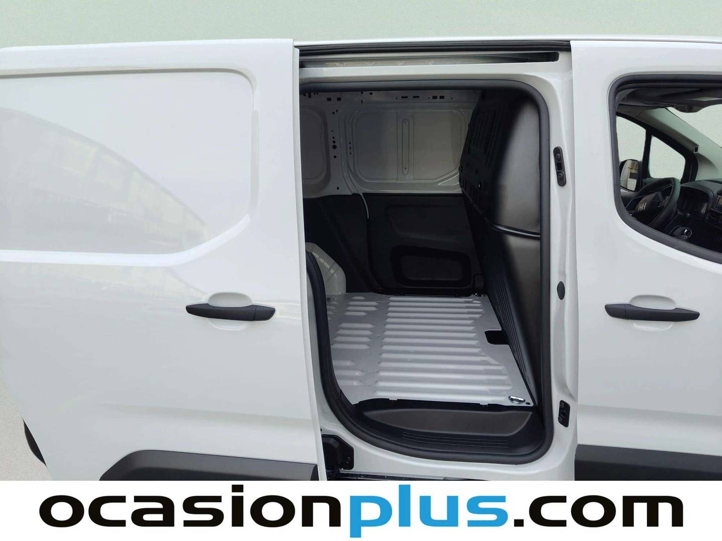 Foto asientos traseros Fiat Doblò Fiat Dobló Furgón BlueHDi 100 M  (100 CV)