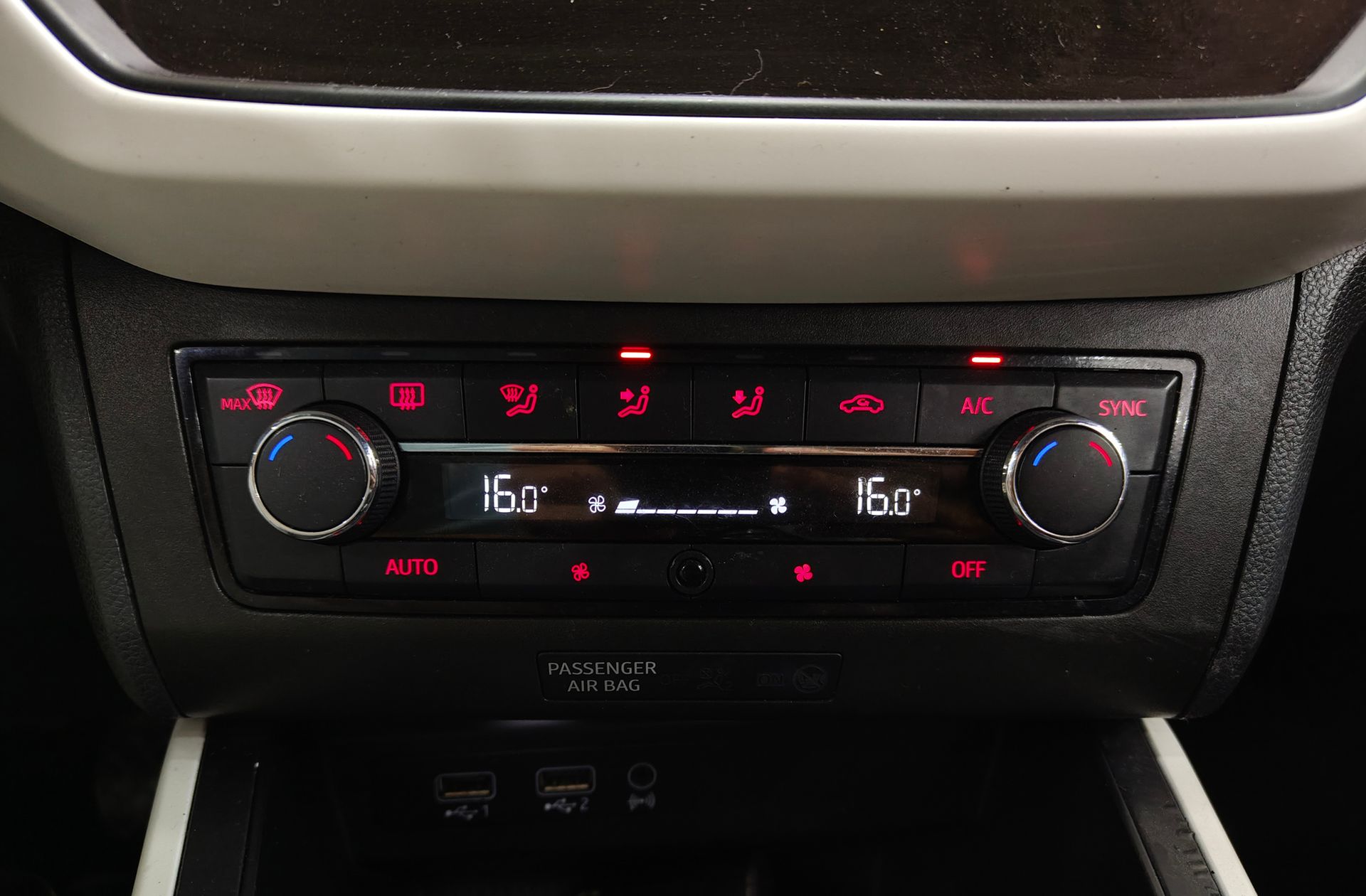 SEAT Arona 1.0 TSI Ecomotive Xcellence - foto 32