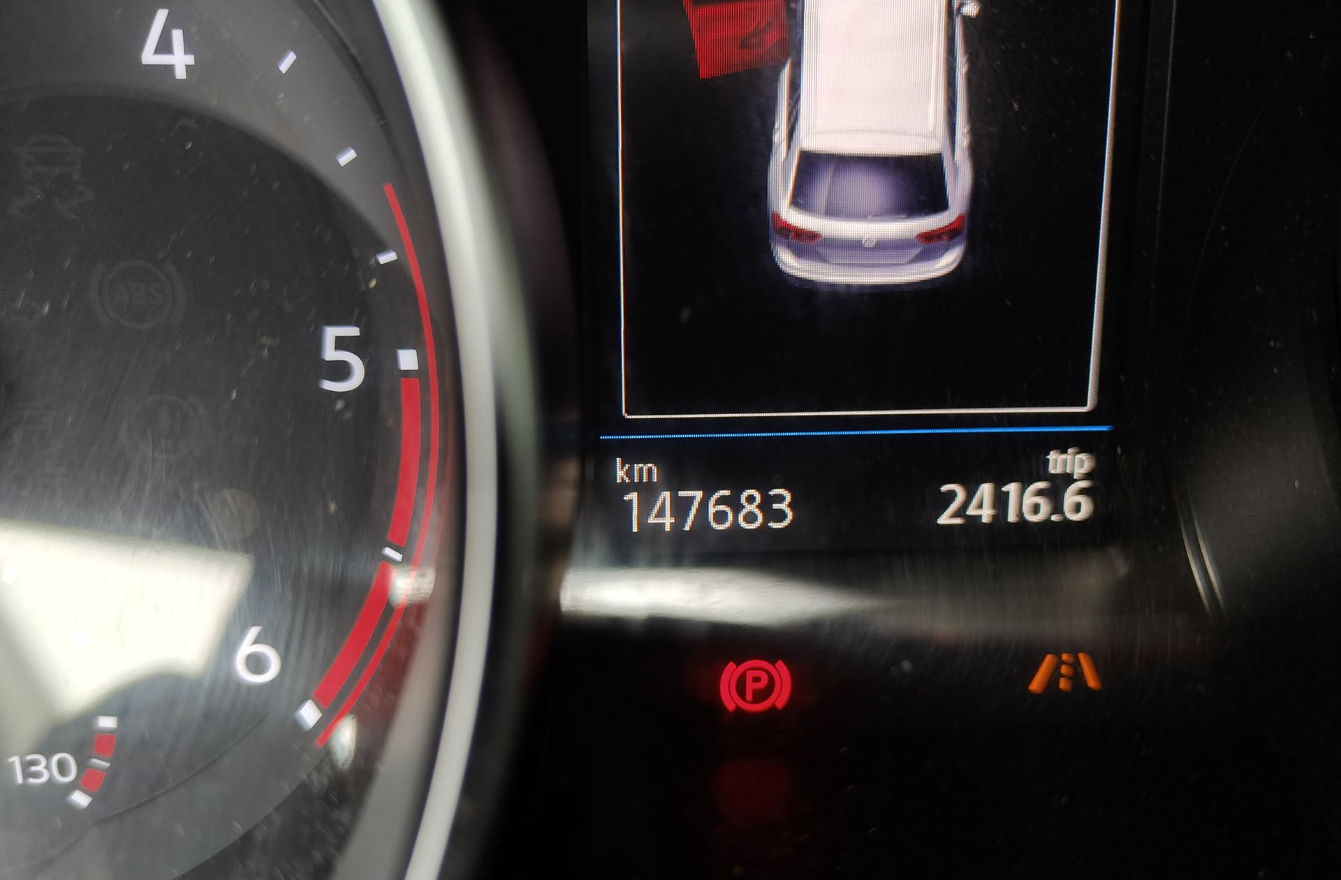 Volkswagen Tiguan Advance 2.0 TDI DSG Pack R-line - foto 11