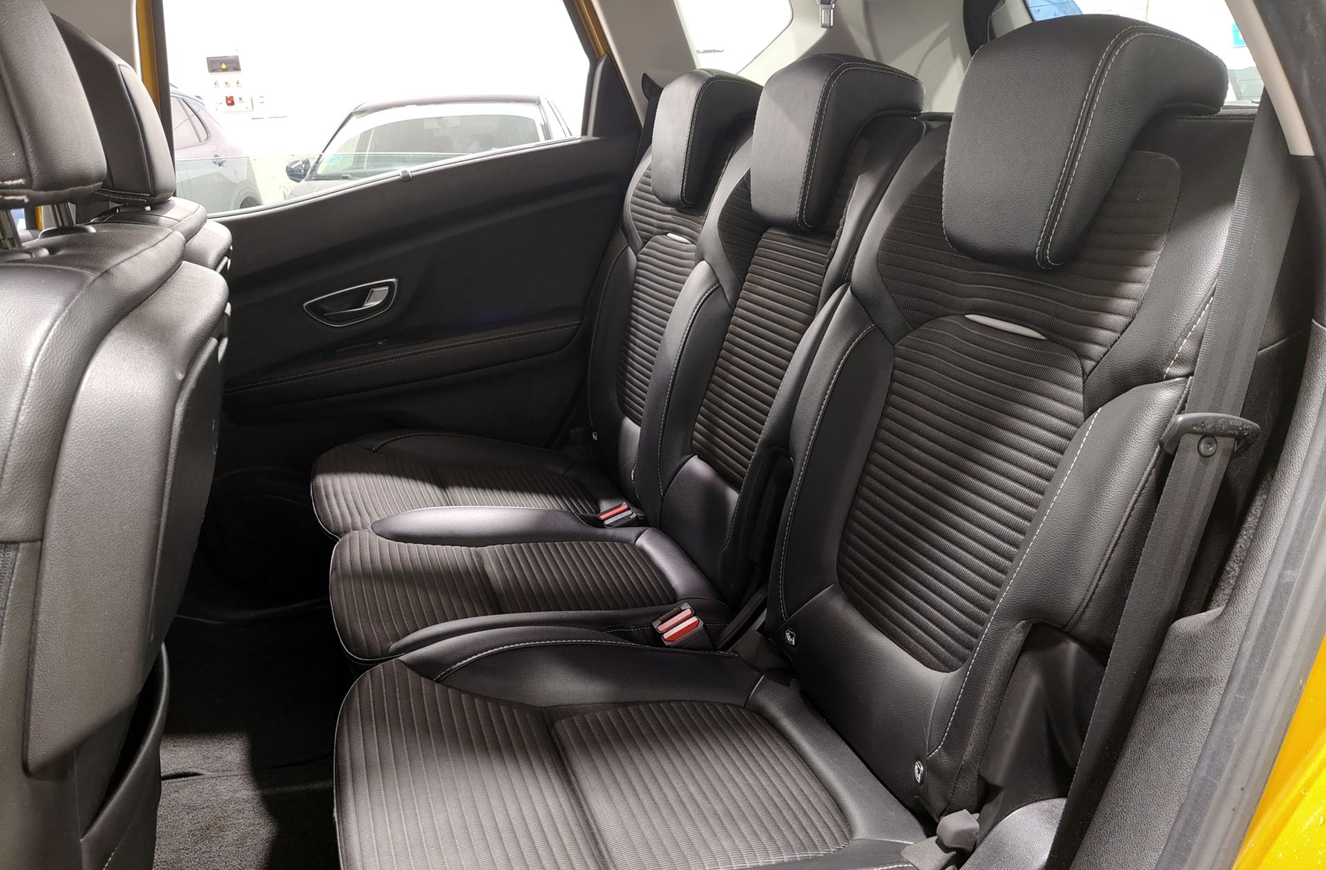 Renault Scénic Zen Energy dCi - foto 11