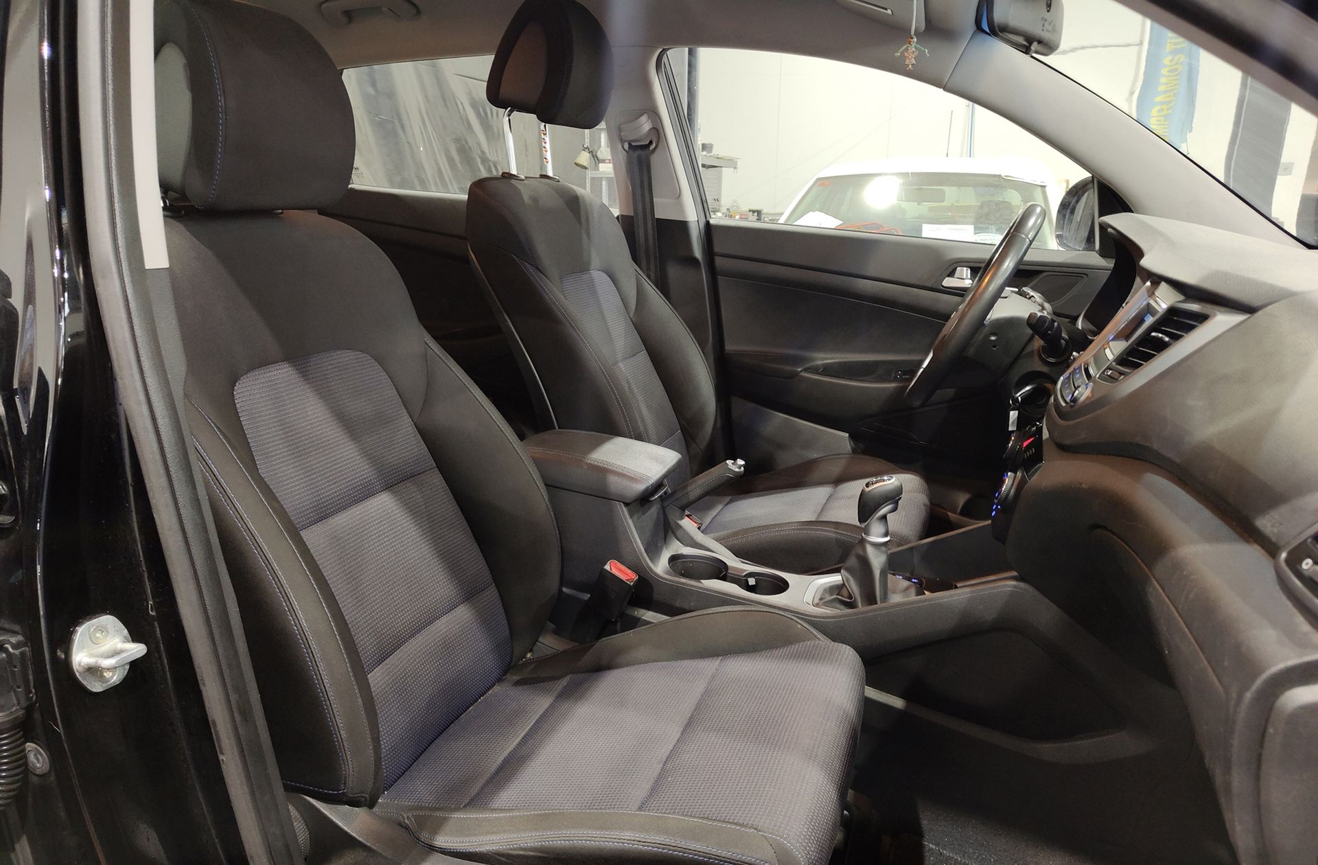 Hyundai Tucson 1.6 GDI BlueDrive Klass 4x2 - foto 15