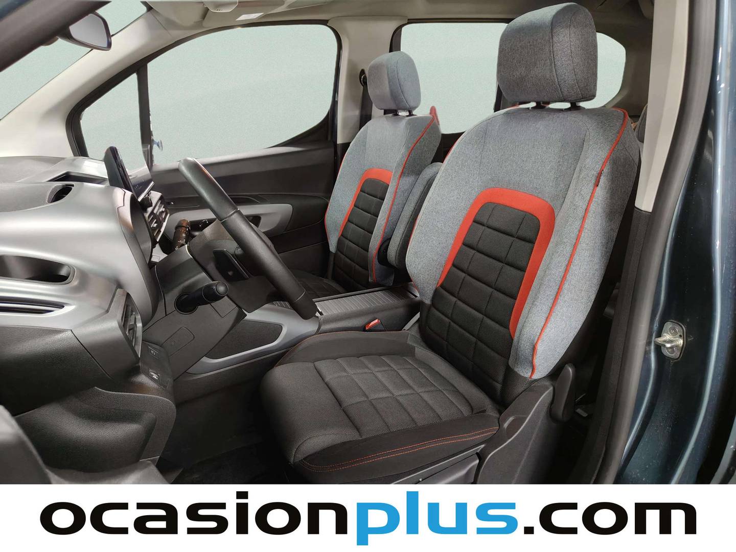 Foto asientos delanteros Citroën Berlingo Citroën Berlingo BlueHDi 130 S&S Talla M Max Auto (130 CV)