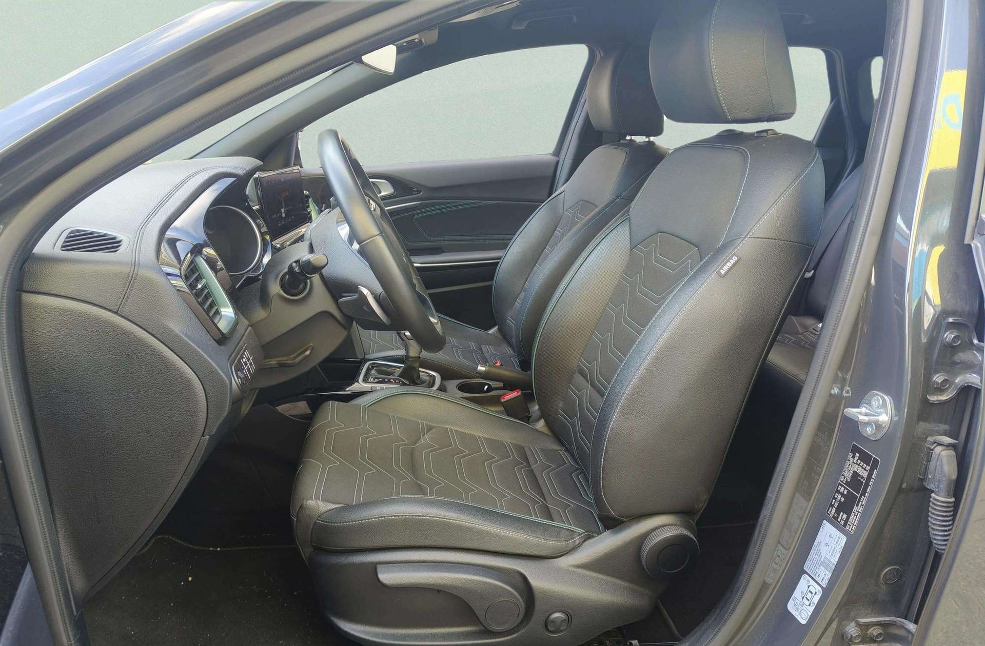 Kia Ceed 1.0 MHEV Style Edition DCT - foto 11