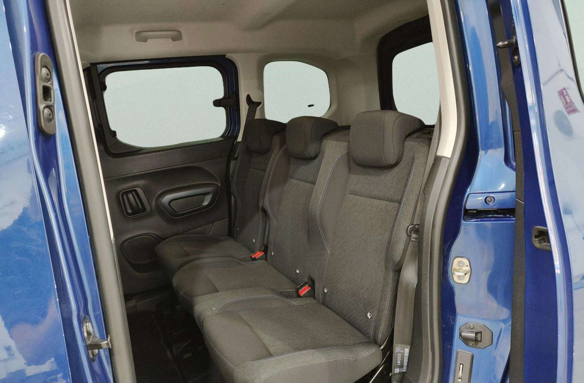 Peugeot Rifter PureTech Allure Standard - foto 10