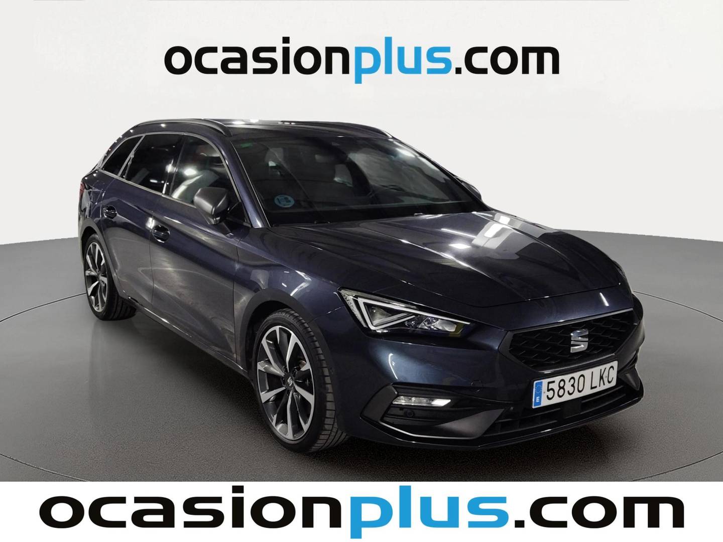 Foto delantera Seat León Seat León ST 1.5 TSI S&S FR Go L (150 CV) derecha