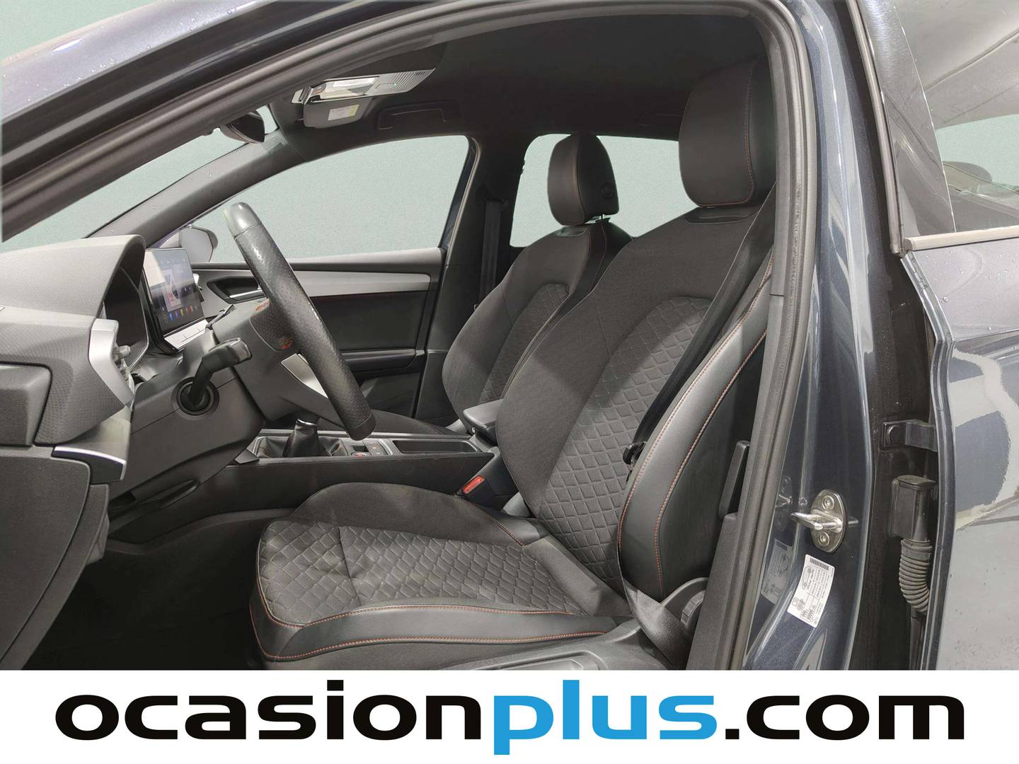 Foto asientos delanteros Seat León Seat León 1.5 TSI S&S FR (150 CV)