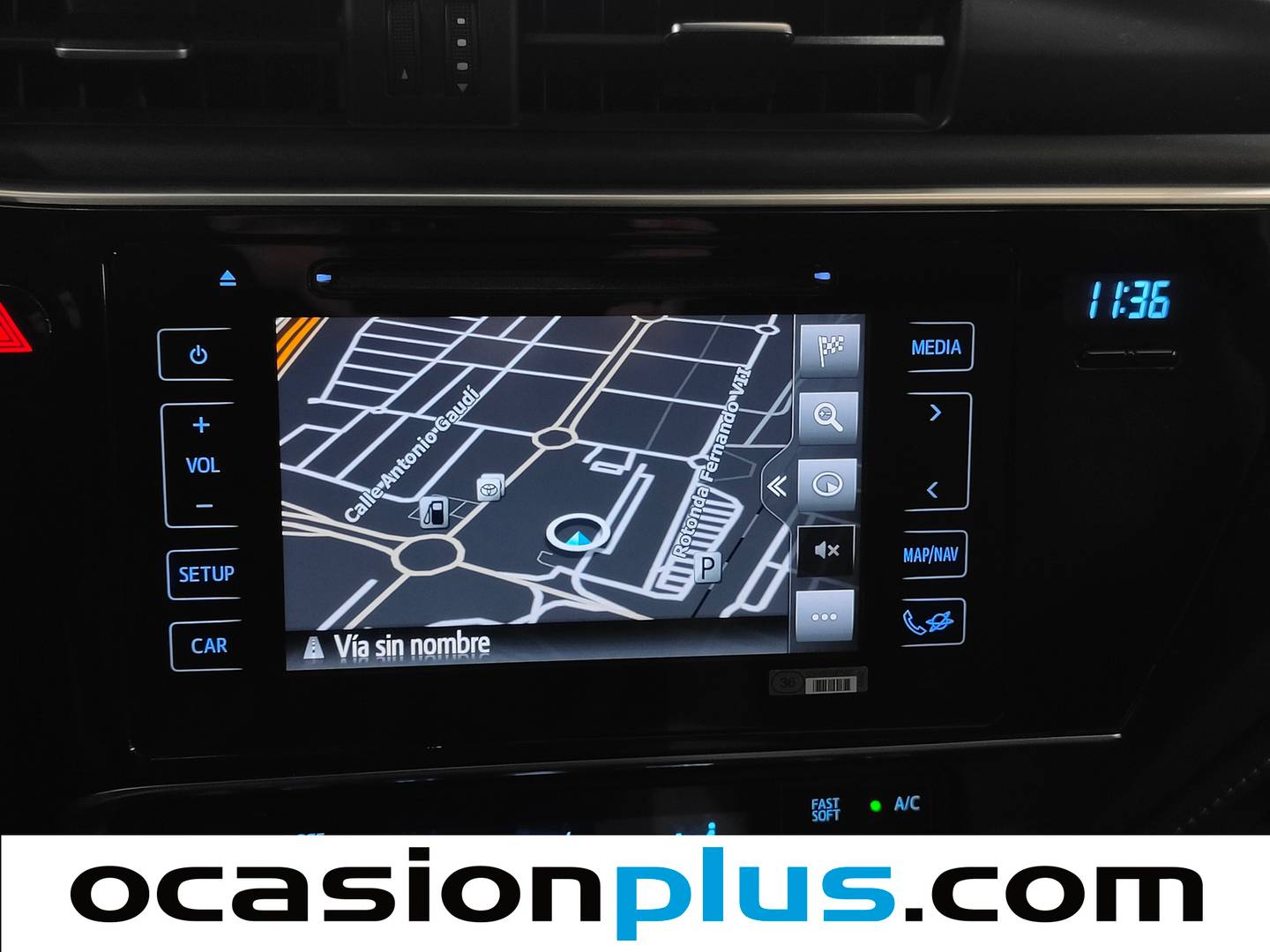 Extras y acabados del Toyota Auris Toyota Auris 1.8 Hybrid Active (136 CV)