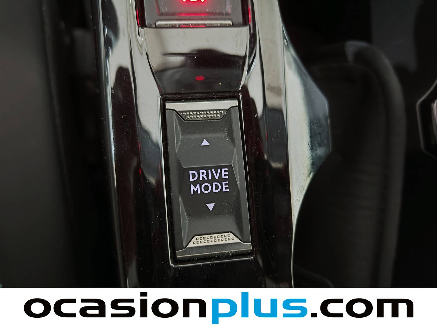 Foto Peugeot 208 Peugeot 208 PureTech 100 Allure Pack EAT8 (100 CV)