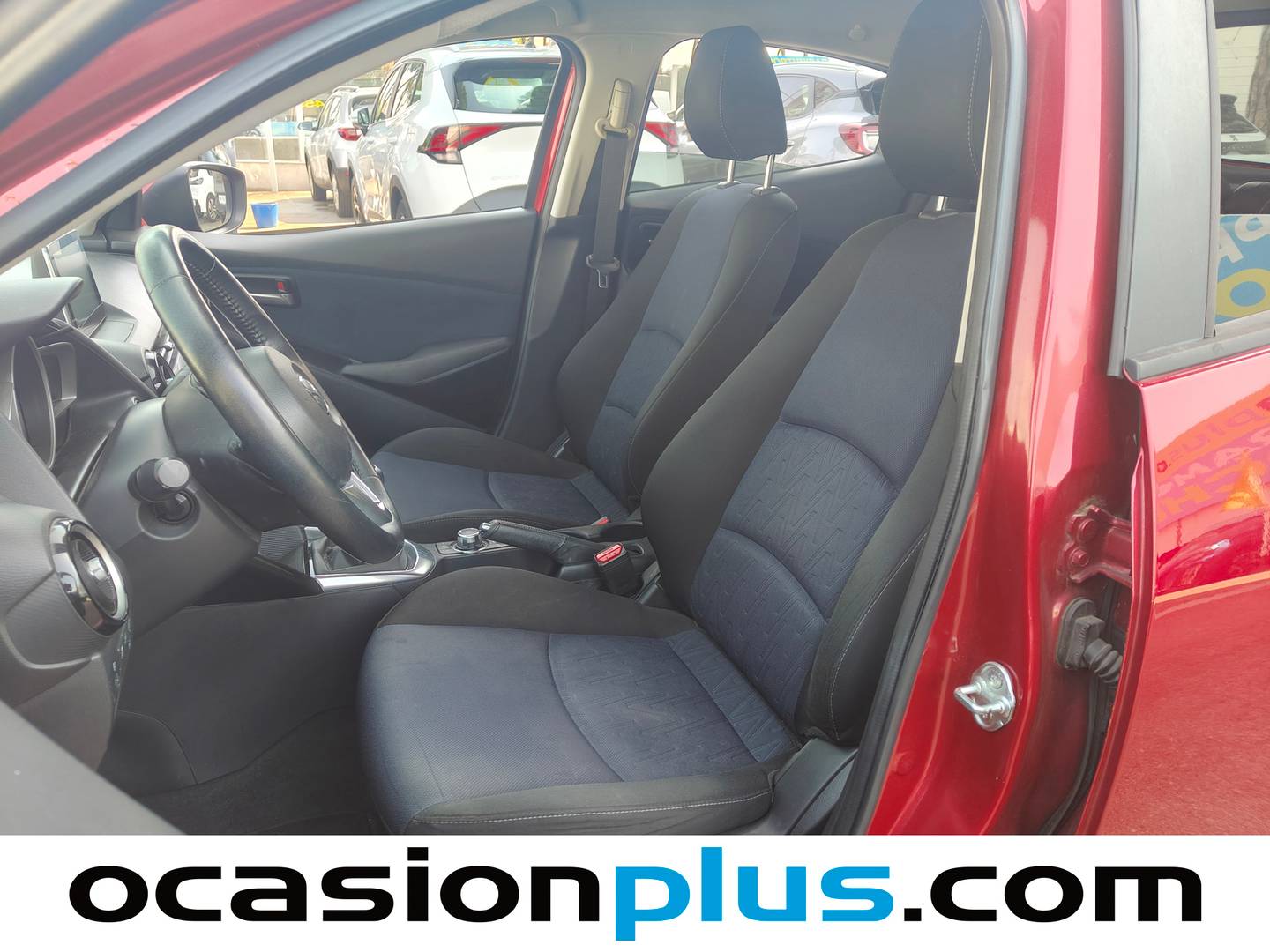 Foto asientos delanteros Mazda Mazda2 Mazda Mazda 2 1.5 GE Style+ Confort (90 CV)